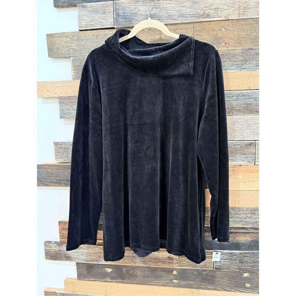 Talbots NWT black velvet top with decor buttons sz XL